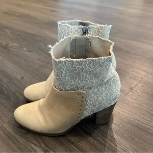 GUESS Heeled Booties